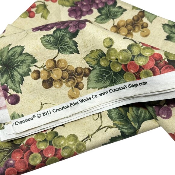 Cranston 2011 Fabric Grapes Red Purple Leaves Print 44 x 36 Inch Remnant - Picture 5 of 5